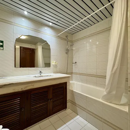 2 With Pool By Homing Apartman *