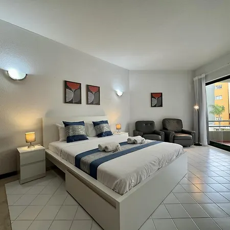 2 With Pool By Homing Apartamento